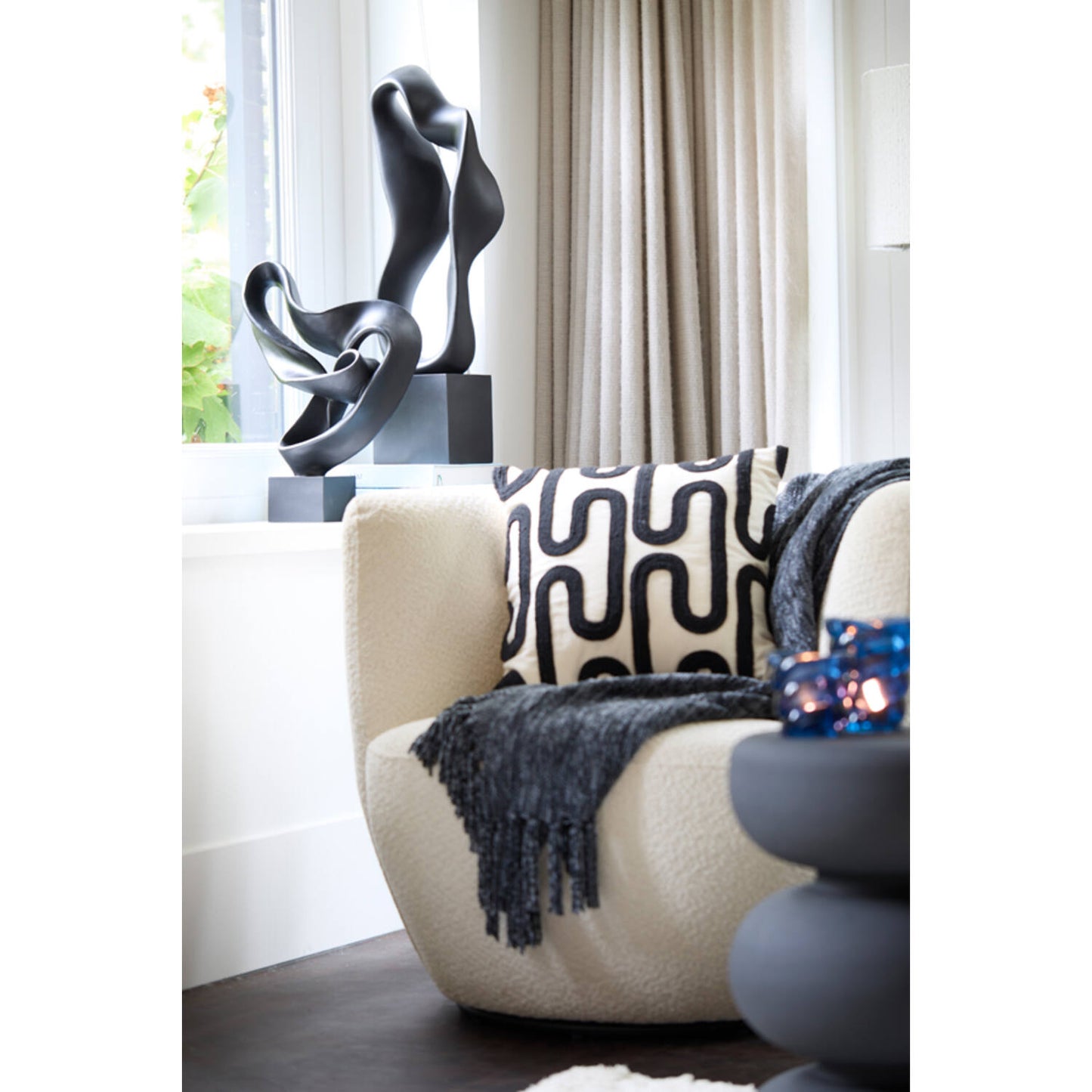 Stytta| NAJAC, Plastblanda/Tré, 21,5cmx15cmx69,5cm, svört mött